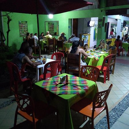 Hostal กาปูร์กานา ภายนอก รูปภาพ